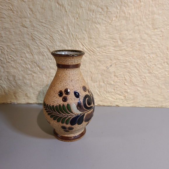 Mexican Hand Painted Vase - Picture 2 of 8